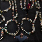 Najdłuższe książkowe domino – padł nowy rekord Guinnessa