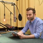 Od poniedziałku Marcin Hycnar czyta w radiowej Dwójce powieść „Zdobycie władzy” Czesława Miłosza