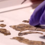 W „Jaskini grozy” odnaleziono fragmenty zwojów znad Morza Martwego