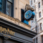 W Nowym Jorku otwarto pierwszy flagowy sklep dla fanów Harry’ego Pottera. Jak wygląda w środku?