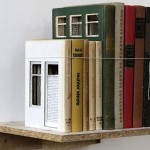 Miniaturowe domki z książek Franka Halmansa