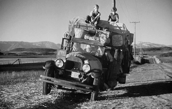 kadr z adaptacji filmowej "Gron gniewu" Johna Forda z 1940 roku