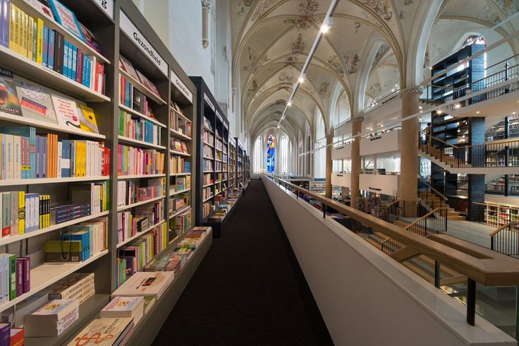 księgarnia w holenderskiej katedrze - 5
