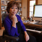 Jestem jedną stopą w Chile, a drugą w Kalifornii ? wywiad z Isabel Allende