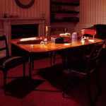 Stół, przy którym siostry Brontë pisały swoje powieści, wrócił do ich rodzinnego domu po 154 latach