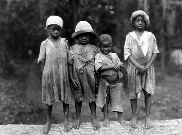Dzieci niewolników.