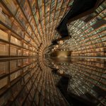 Nowa chińska księgarnia przypomina tunele wyłożone książkami