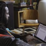 Marlon James ujawnił więcej szczegółów o pisanej przez niego trylogii fantasy będącej afrykańską odpowiedzią na „Grę o tron”