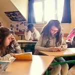 Belgijska szkoła chce rozbudzić w uczniach miłość do literatury: wprowadziła kwadrans czytania podczas lekcji