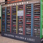 W Łodzi uruchomiono pierwszą w Polsce samoobsługową bibliotekę. Nazywa się Szuflandia i można z niej wypożyczać książki całodobowo