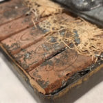 120-letnie pudełko z czekoladkami odnaleziono w zbiorach australijskiego poety Banjo Patersona