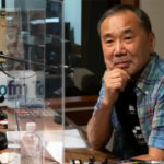 Haruki Murakami zagrał antywojenne piosenki w radiu, by zaprotestować przeciwko agresji Rosji na Ukrainę