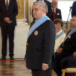 Pisarz i tłumacz Antoni Libera otrzymał najwyższe państwowe odznaczenie – Order Orła Białego