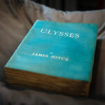 Proroczy „Ulisses” Jamesa Joyce’a. Dokument nakręcony z okazji stulecia wydania powieści do obejrzenia bezpłatnie na Arte.tv