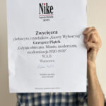 Grzegorz Piątek nieomal stracił swój dyplom za Nike Czytelników. „Jakiś pijany facet z białą reklamówką go sobie wziął”